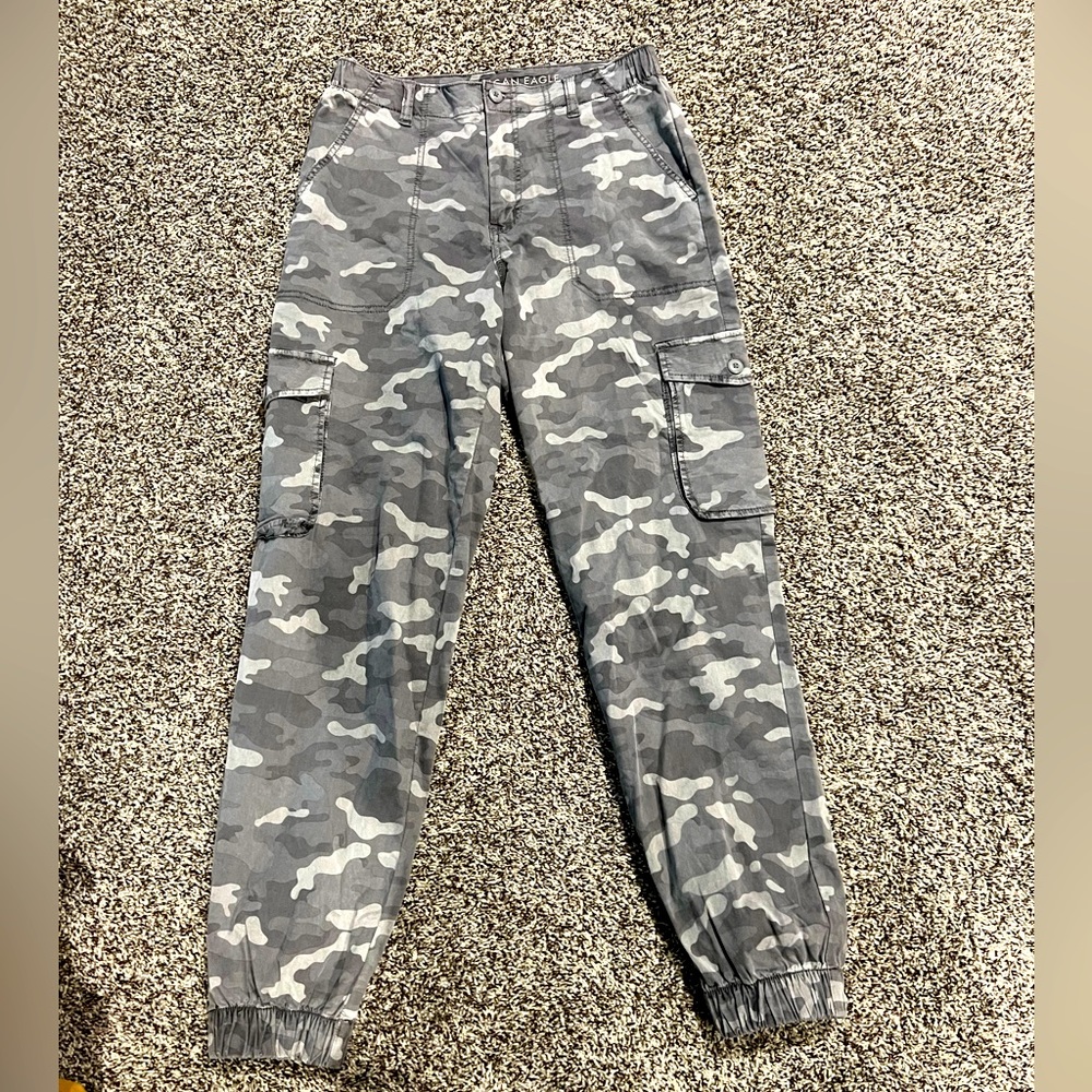 AE cargo pants